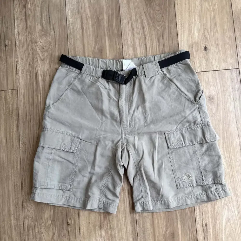 North Face Cargo Shorts Men M Khaki Tan Nylon Belted Hiking Outdoors Camp 9”